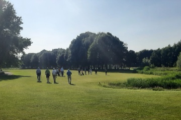 Nearest-to-the-pin