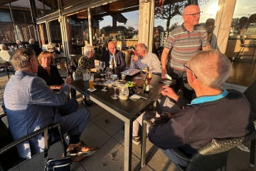 Nazit in het zonnetje