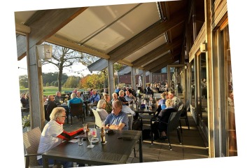 Nazit in het zonnetje